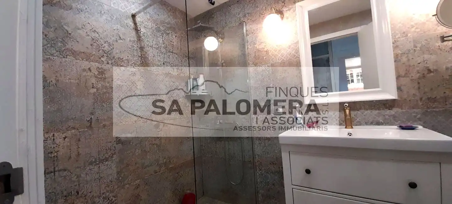 Bany de Pis en venda en Blanes amb Calefacció, Parquet i Balcó