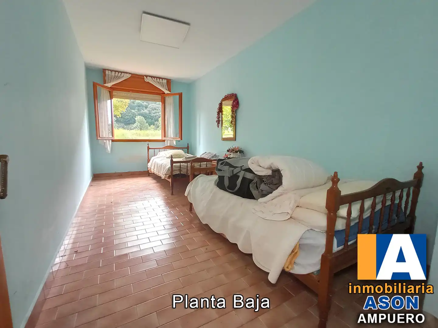 Habitación de Casa o chalet en venta en Ampuero con Jardín privado, Parquet y Terraza