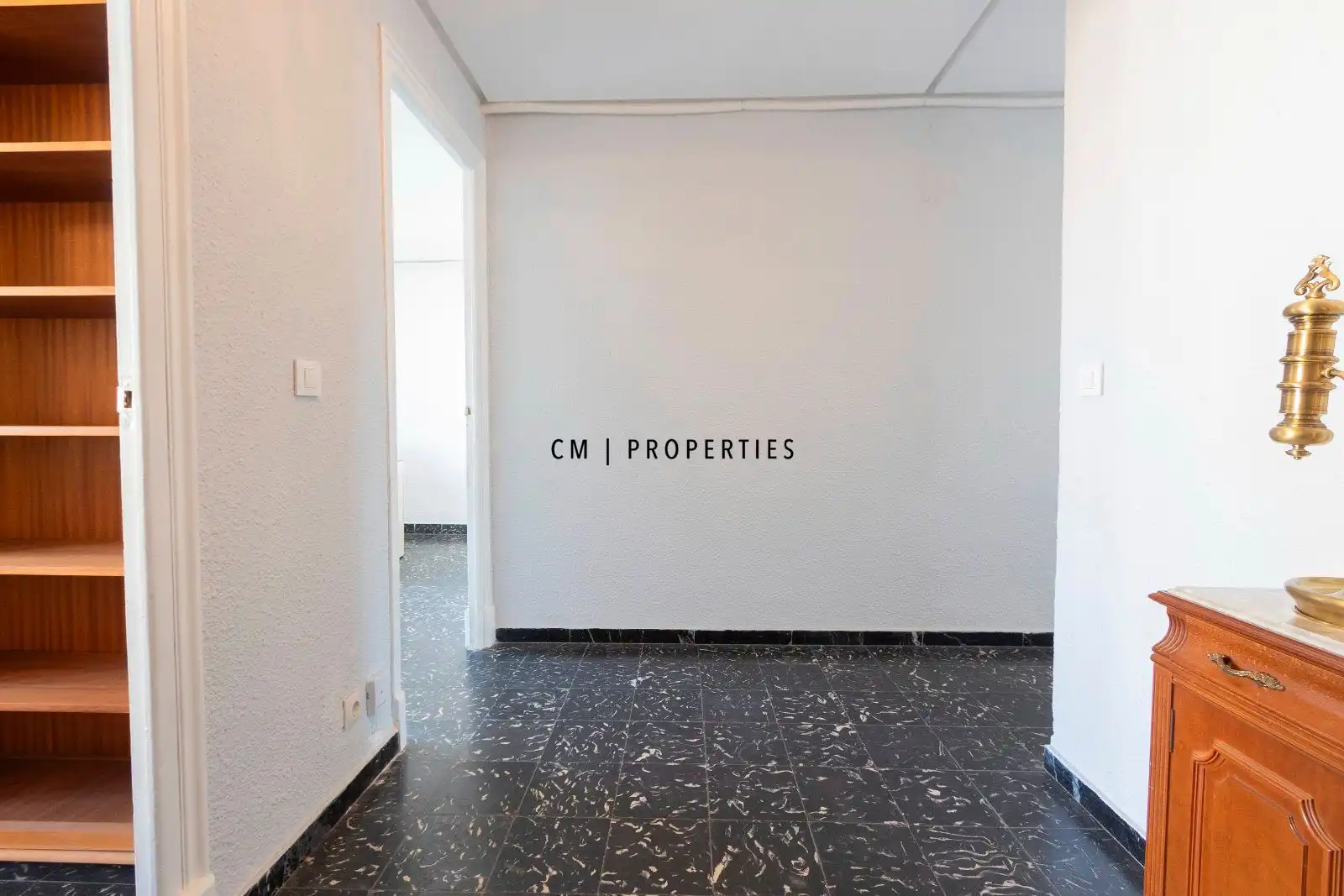 Bedroom of Office for rent in Valencia  with Air Conditioner, Heating and Furnished