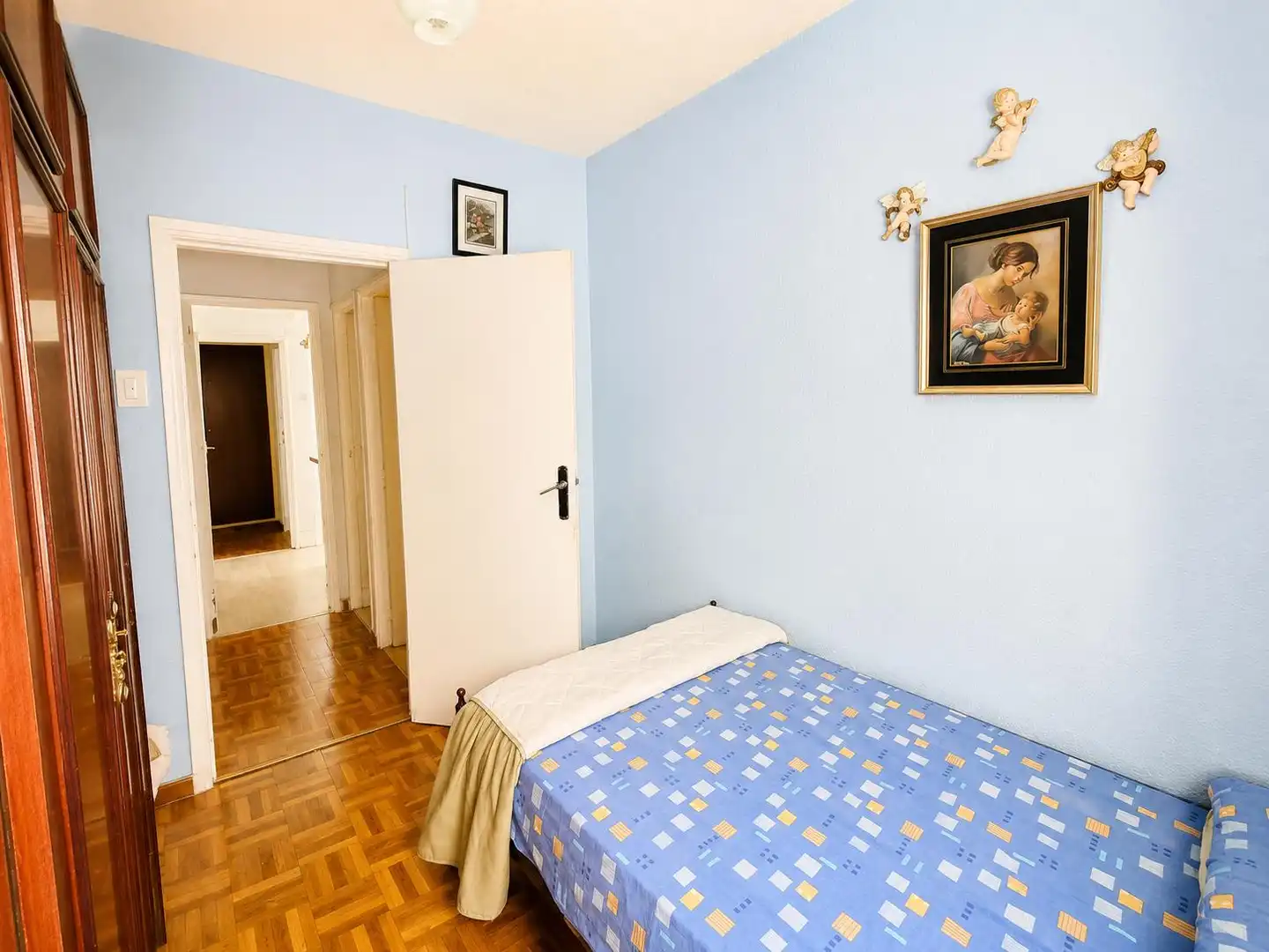 Habitación de Piso en venta en Madrid con Terraza