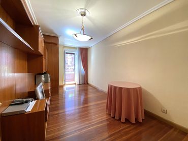 Flat with lift for sale in Txagorritxu