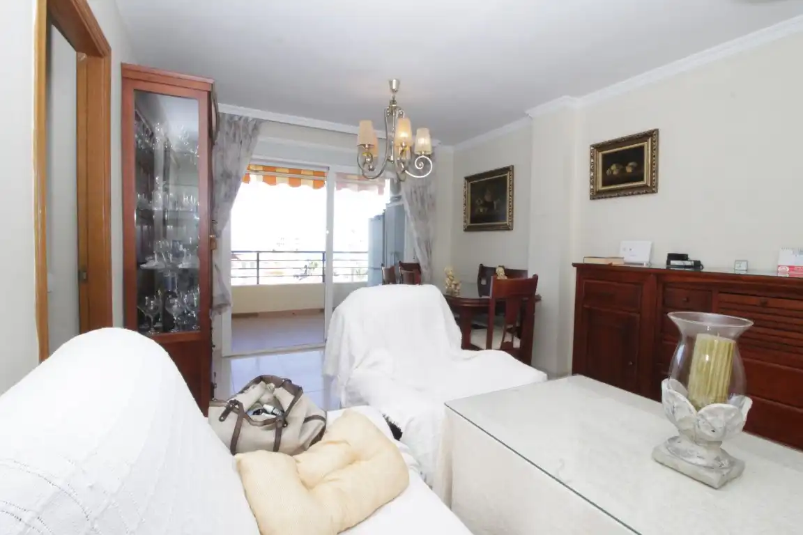 Habitación de Piso en venta en Vélez-Málaga con Terraza y Piscina comunitaria