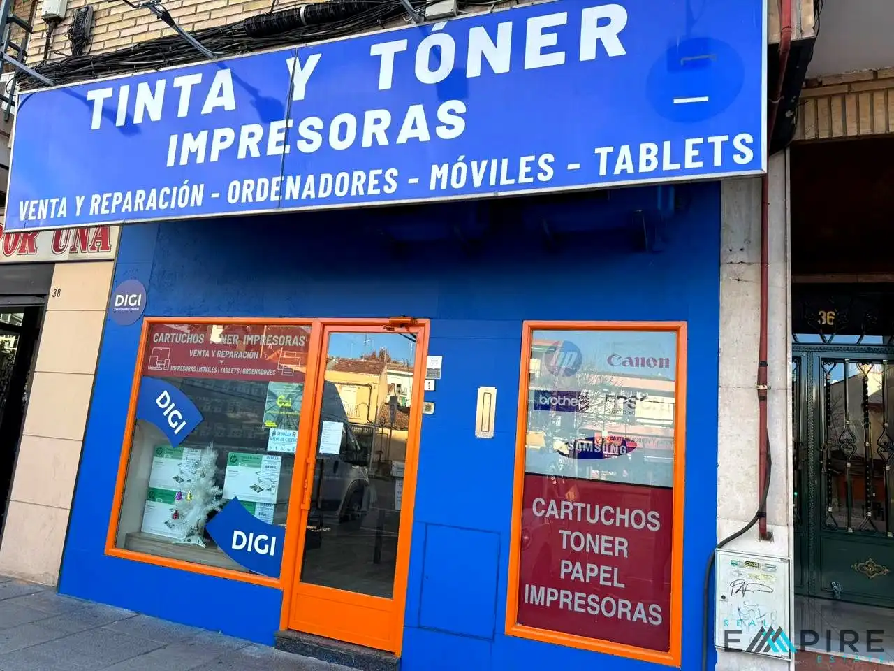 Local comercial en venda a Juan De La Cierva, imagen 10