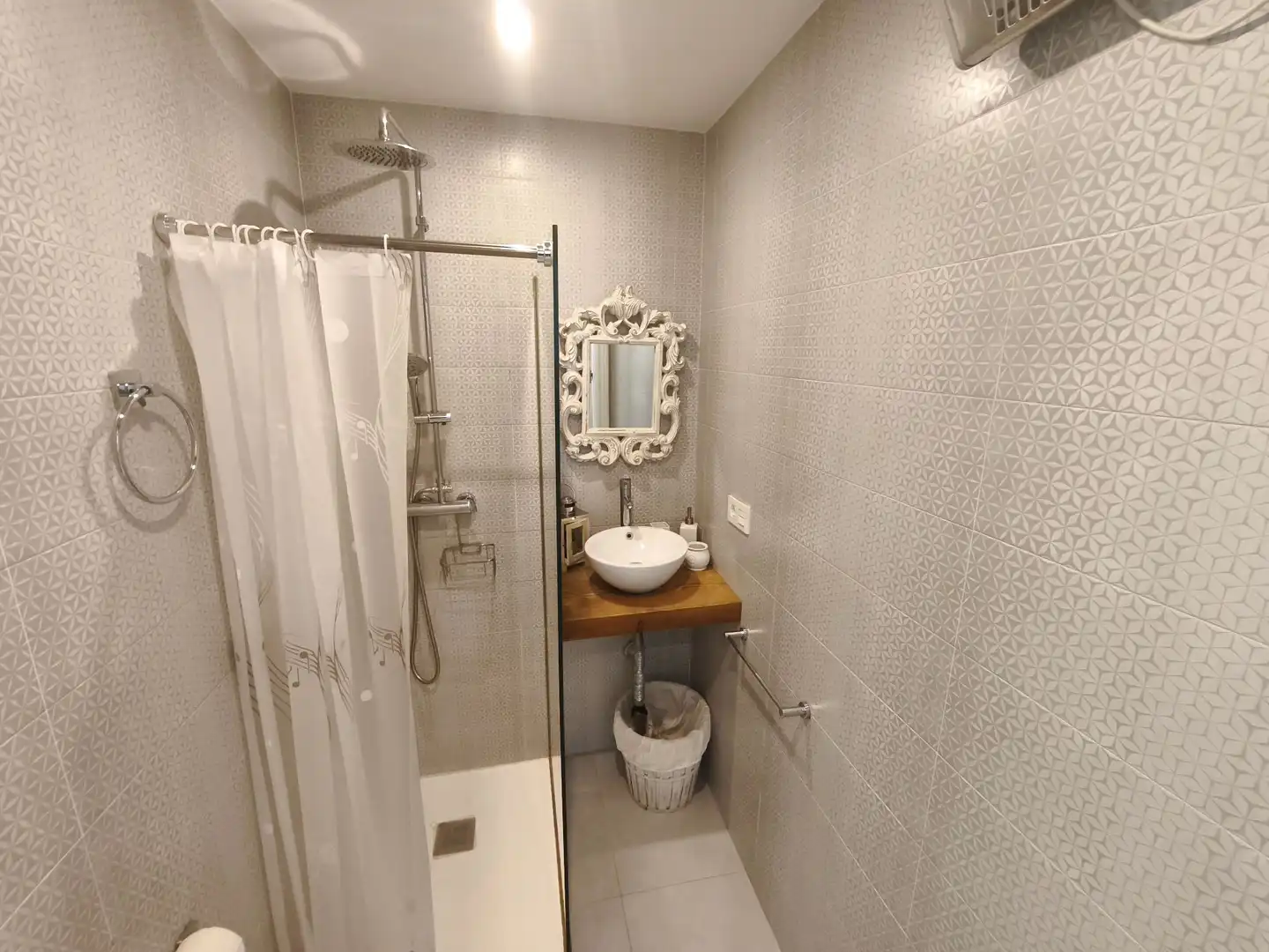 Wohnung zur Miete in Elvira, Centro - Sagrario