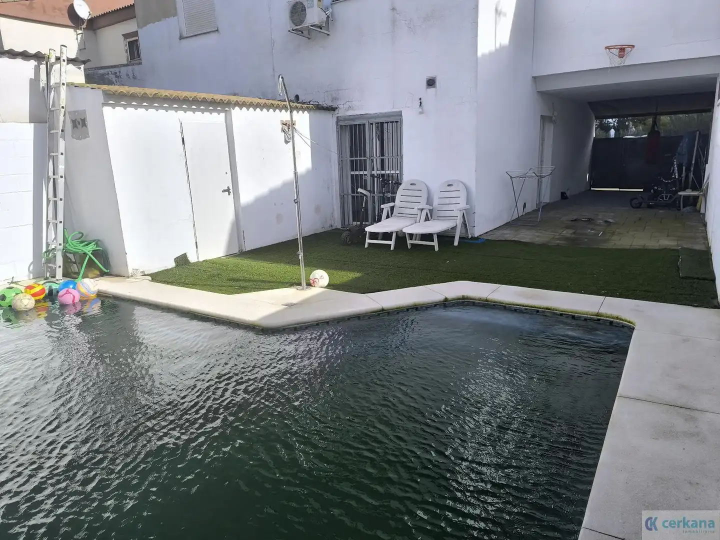 Houses for sale in Villanueva del Ariscal