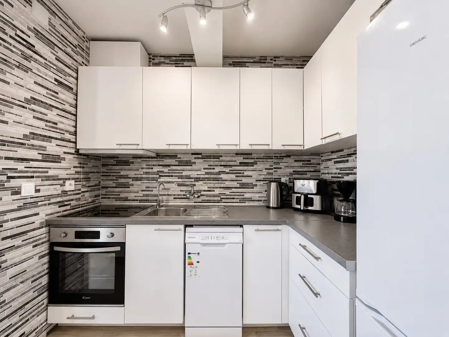 Kitchen of Apartments for rent in Torrevieja  with Air Conditioner, Heating and Swimming Pool