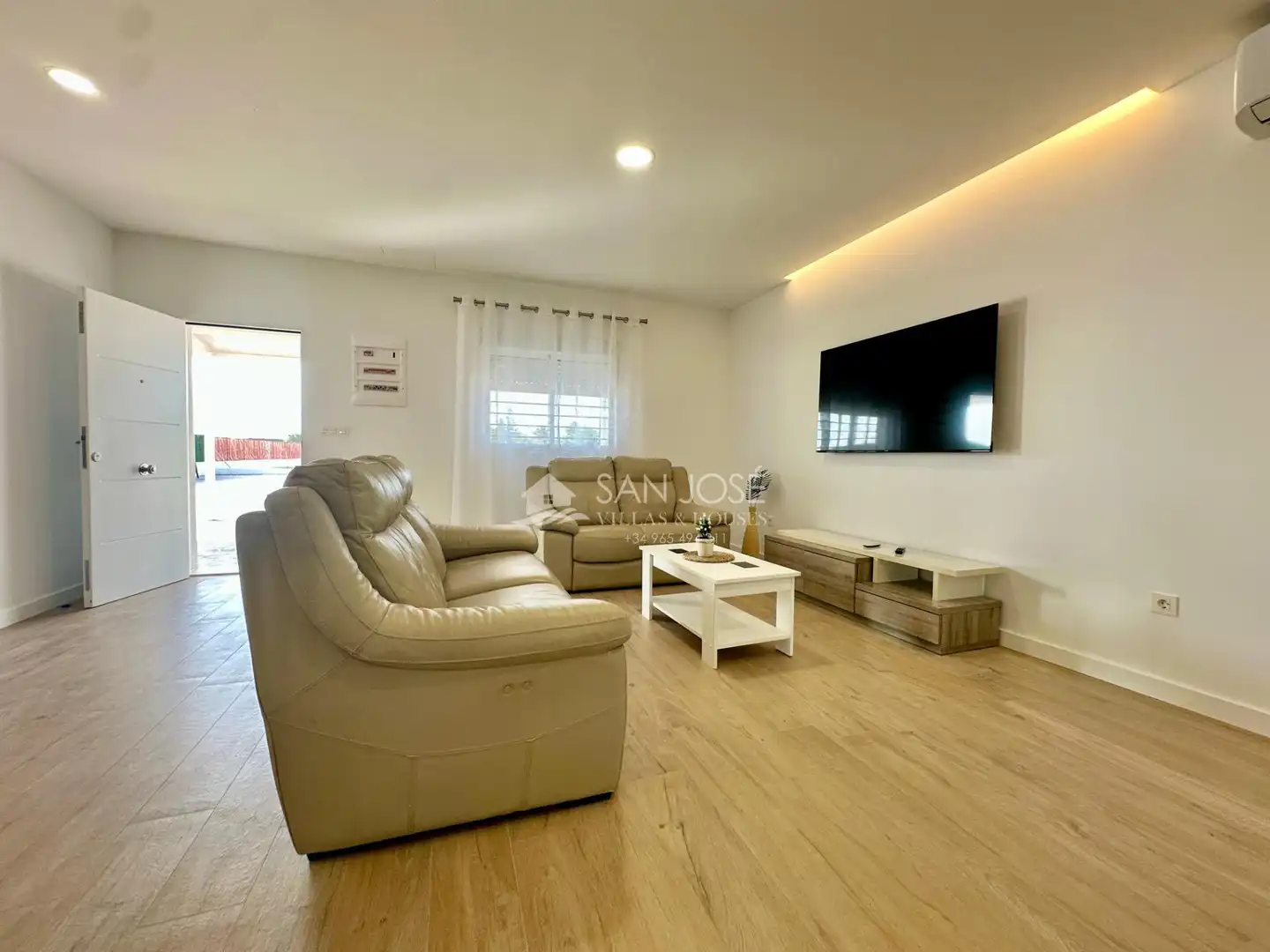 Sala de estar de Casa o chalet de alquiler en Aspe con Aire acondicionado, Calefacción y Terraza