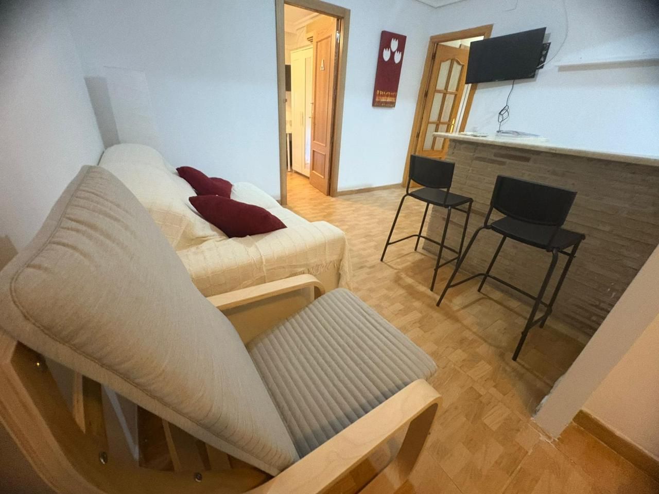 Living room of Flat to rent in  Sevilla Capital  with Air Conditioner, Terrace and Furnished