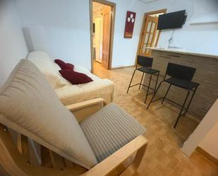 Living room of Flat to rent in  Sevilla Capital  with Air Conditioner, Terrace and Furnished