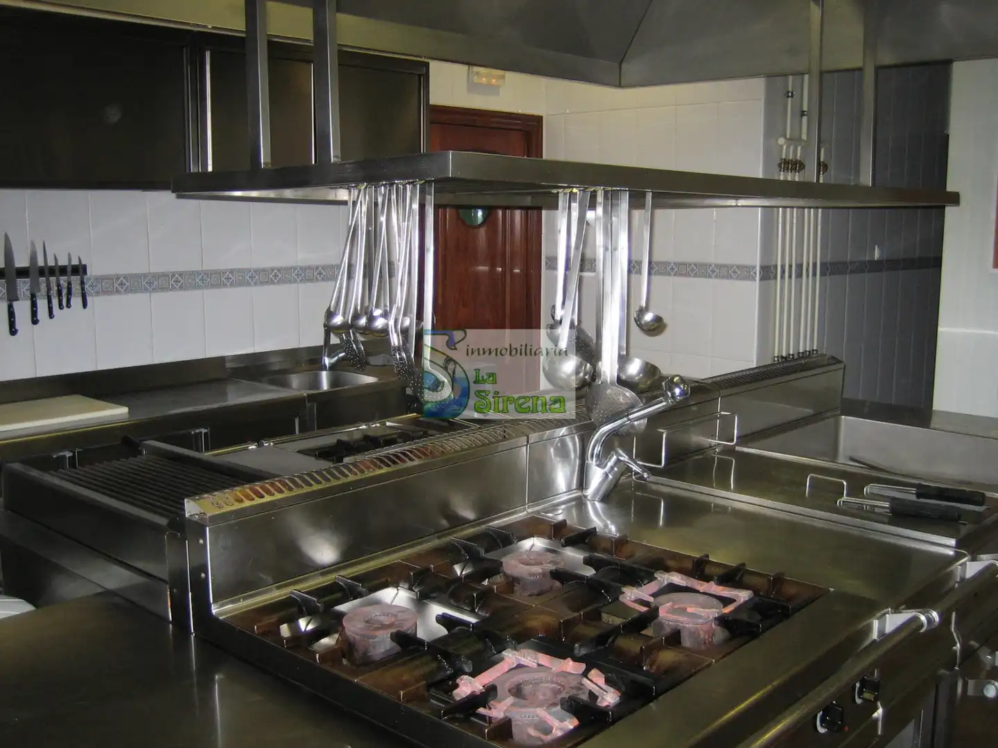 Commercial properties for sale in Castro-Urdiales  with Air Conditioner, Heating and Terrace