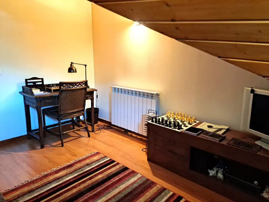 Dúplex en venta en Alp con Calefacción, Trastero y Amueblado