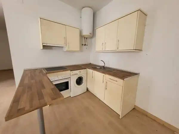 Piso en venta en C/ Alberto Lista, Feria