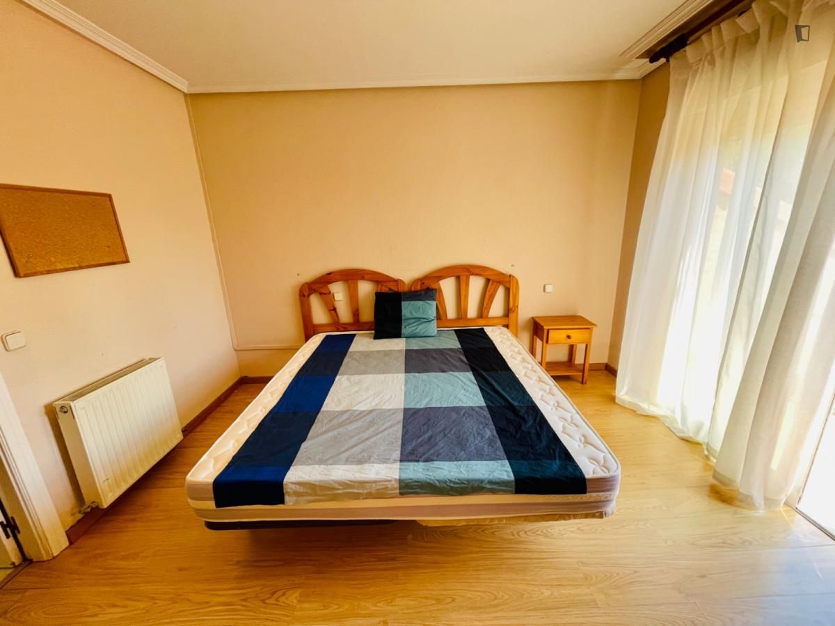Apartament per a compartir a Villanueva de la Cañada ciudad
