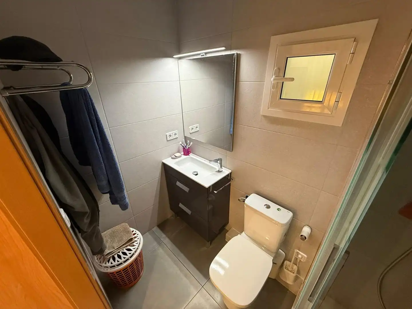 Bathroom of Flat for sale in Cornellà de Llobregat  with Heating and Terrace