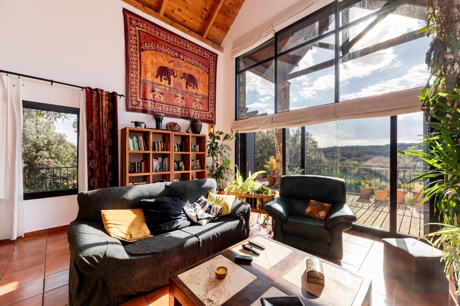 Living room of House or chalet for sale in  Madrid Capital  with Heating, Private garden and Terrace
