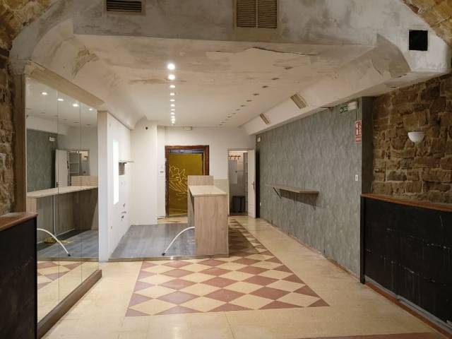 Local comercial en Venta en Calle Garcés de los Fayos, 3 en Tafalla