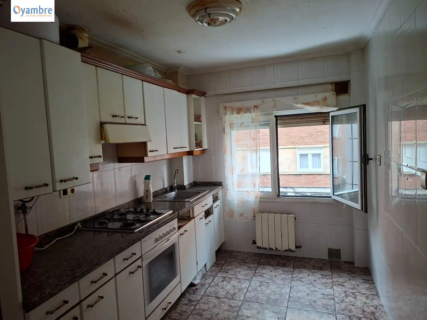 Kitchen of Flat for sale in Gijón 