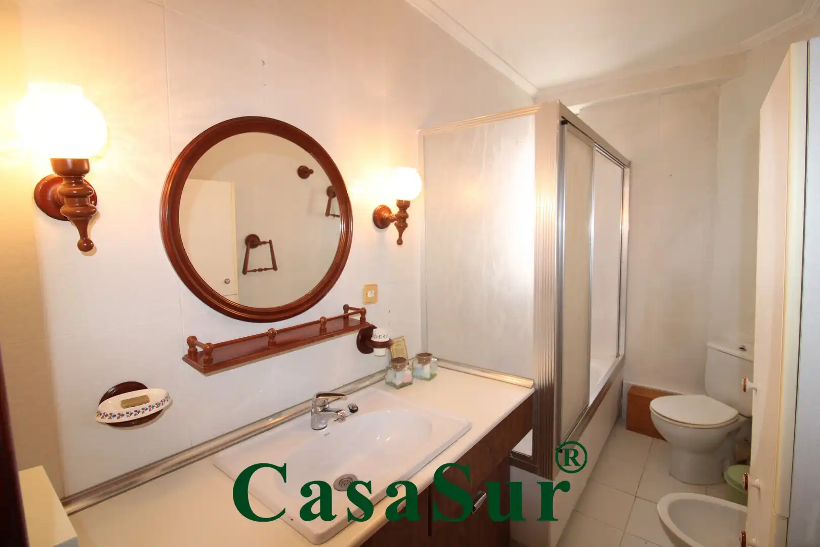 Bathroom of Flat for sale in Valladolid  with Terrace and Storage room