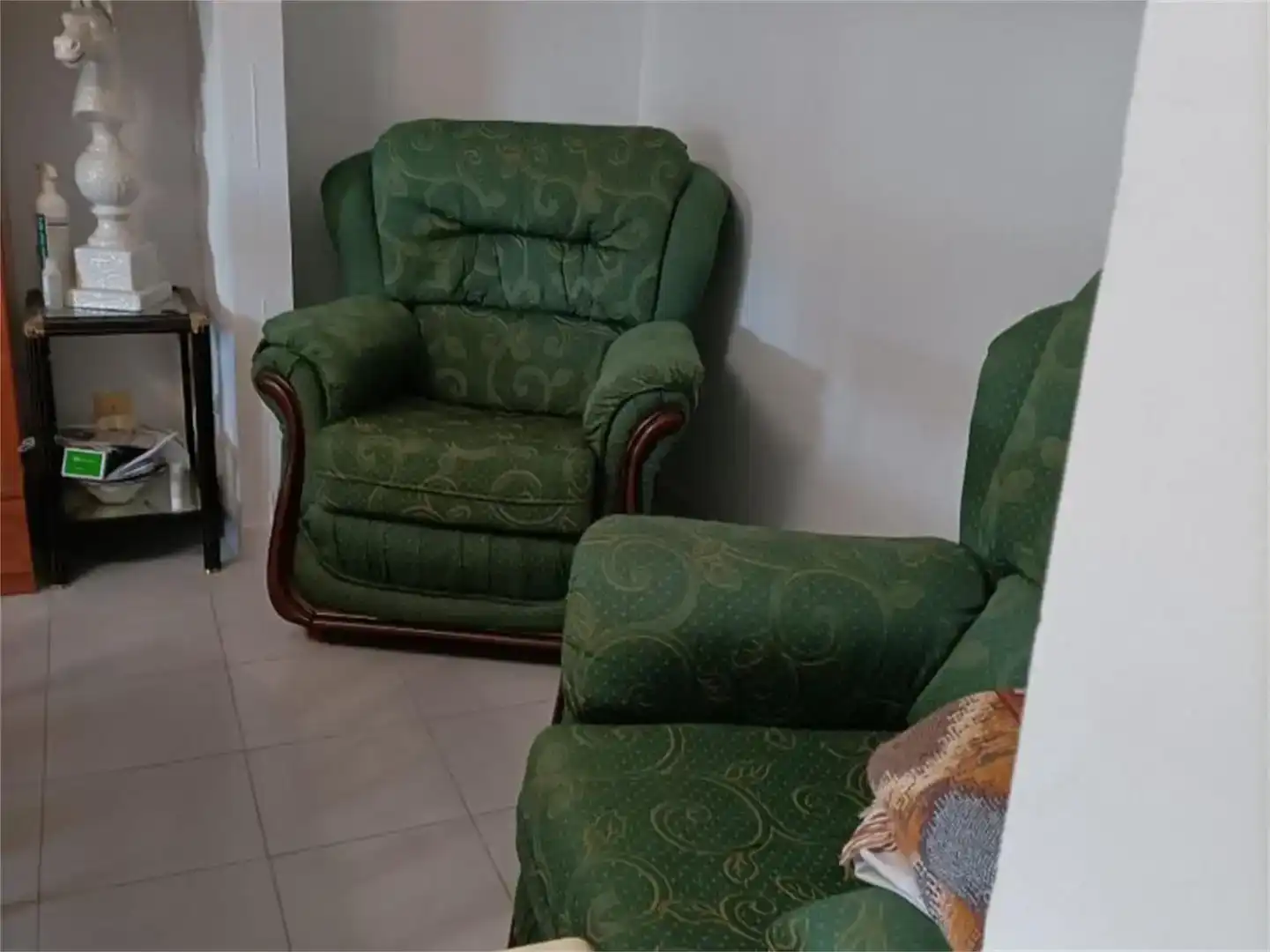 Sala d'estar de Casa adosada en venda en Huesa amb Aire condicionat, Jardí privat i Traster