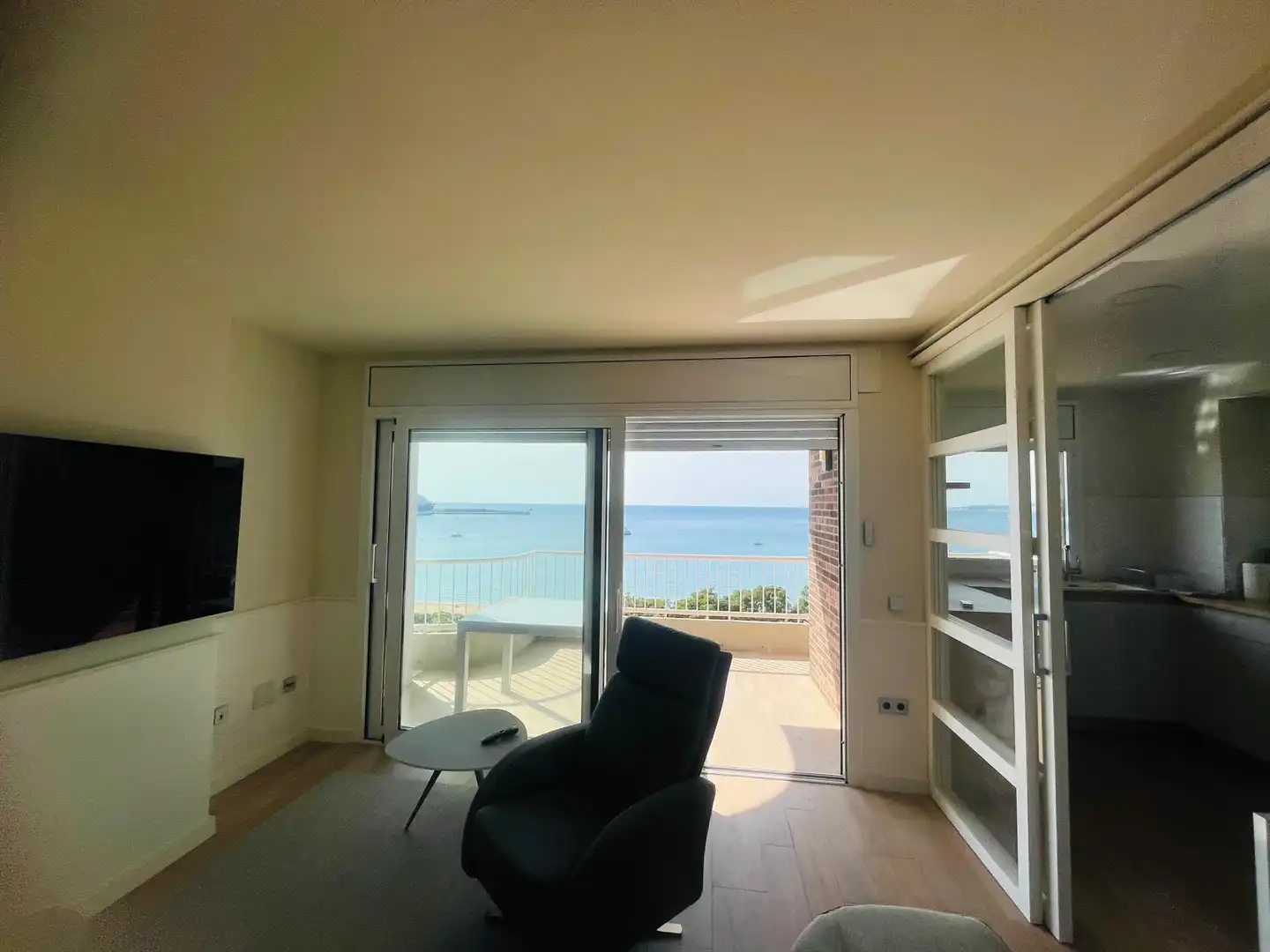 Sala de estar de Apartamento en venta en Palamós con Aire acondicionado, Calefacción y Terraza