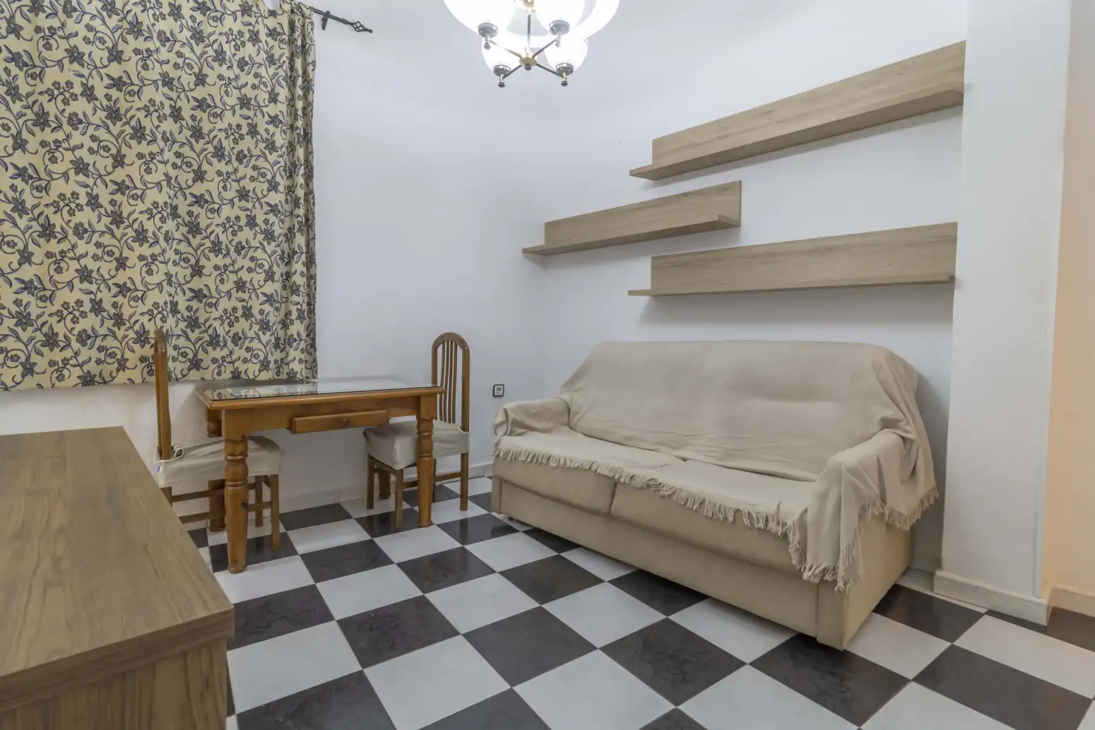 Sala de estar de Piso en venta en Sevilla con Aire acondicionado