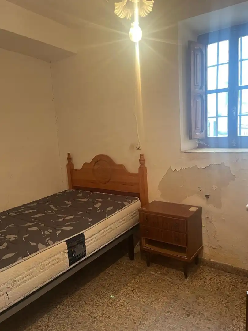 Habitación de Casa adosada en venta en Teresa de Cofrentes