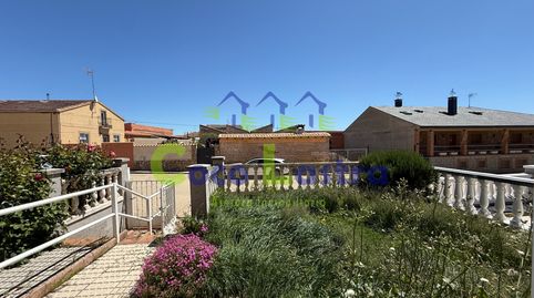 Foto 4 de Casa adosada en venta en Calle Camino de Los Partidos, Aldearrubia, Salamanca