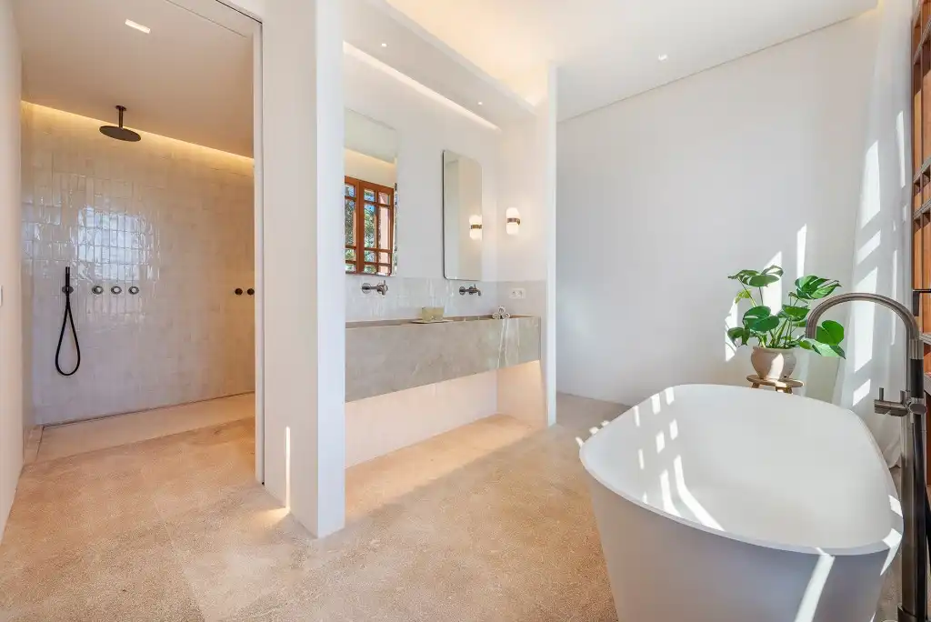 Badezimmer von Country house zum Verkauf in Felanitx mit Klimaanlage, Heizung und Terrasse