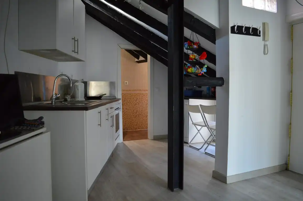 Kitchen of Flat for rent in Madrid  with Heating, Furnished and Washing machine