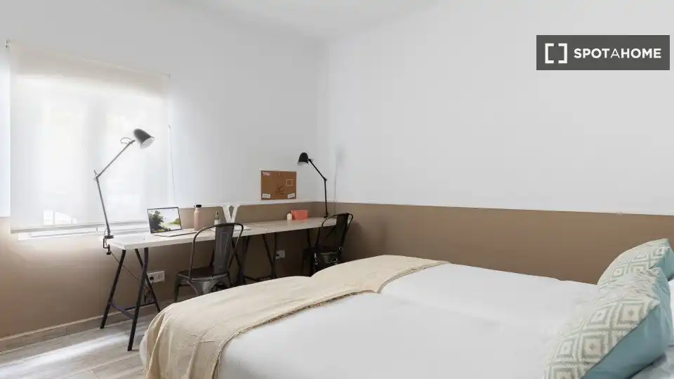 Habitación de Piso de alquiler en Getafe con Aire acondicionado, Calefacción y Amueblado