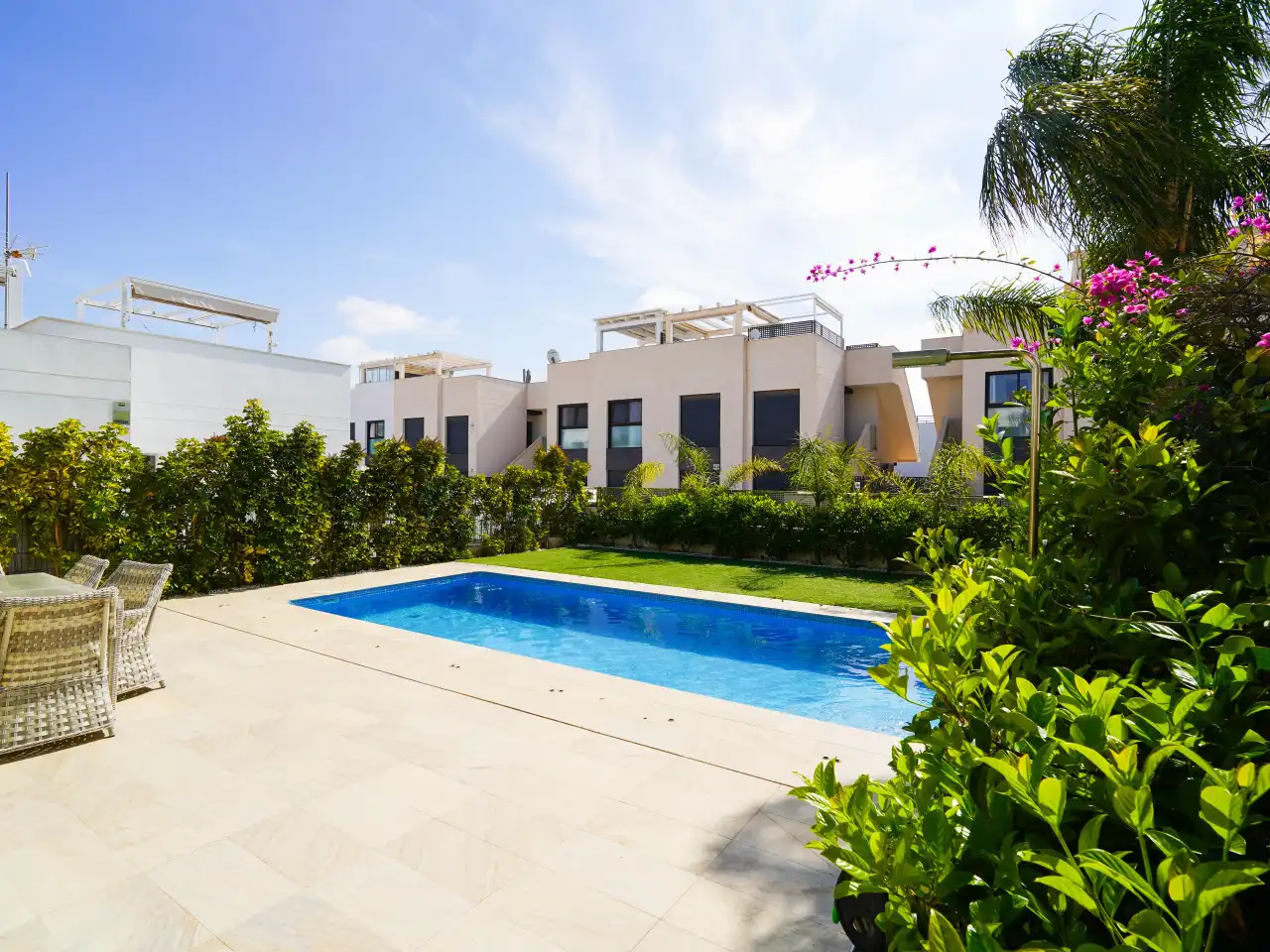 Swimming pool of Houses for sale in Rojales  with Air Conditioner, Heating and Private garden