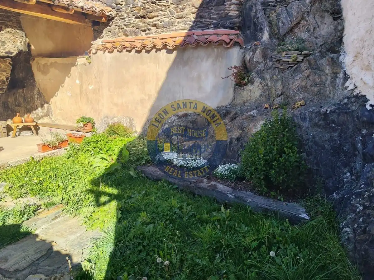 Casa con giardino in vendita a Valdesamario, imagen 24
