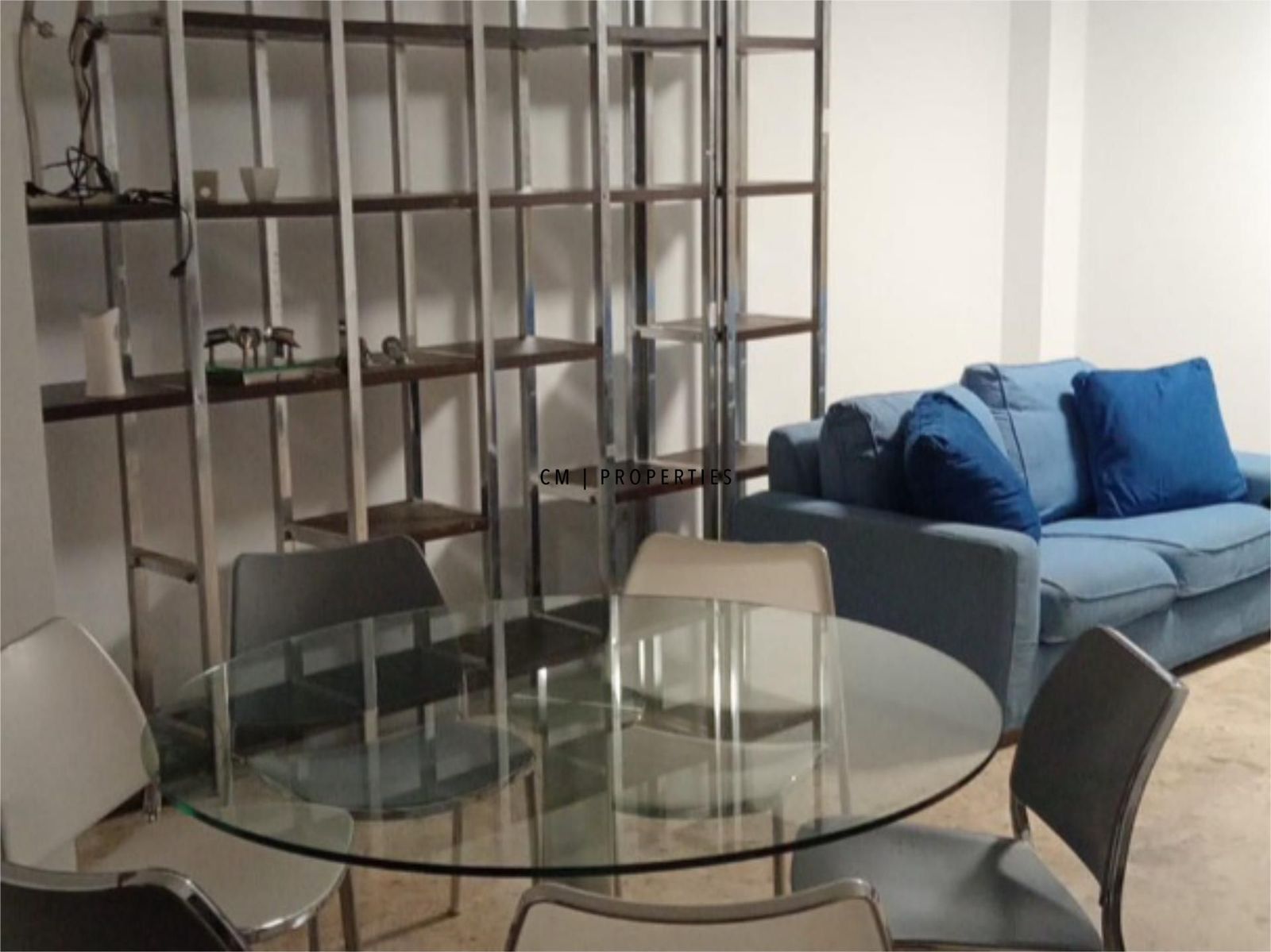 Sala de estar de Piso de alquiler en  Valencia Capital con Aire acondicionado, Calefacción y Amueblado