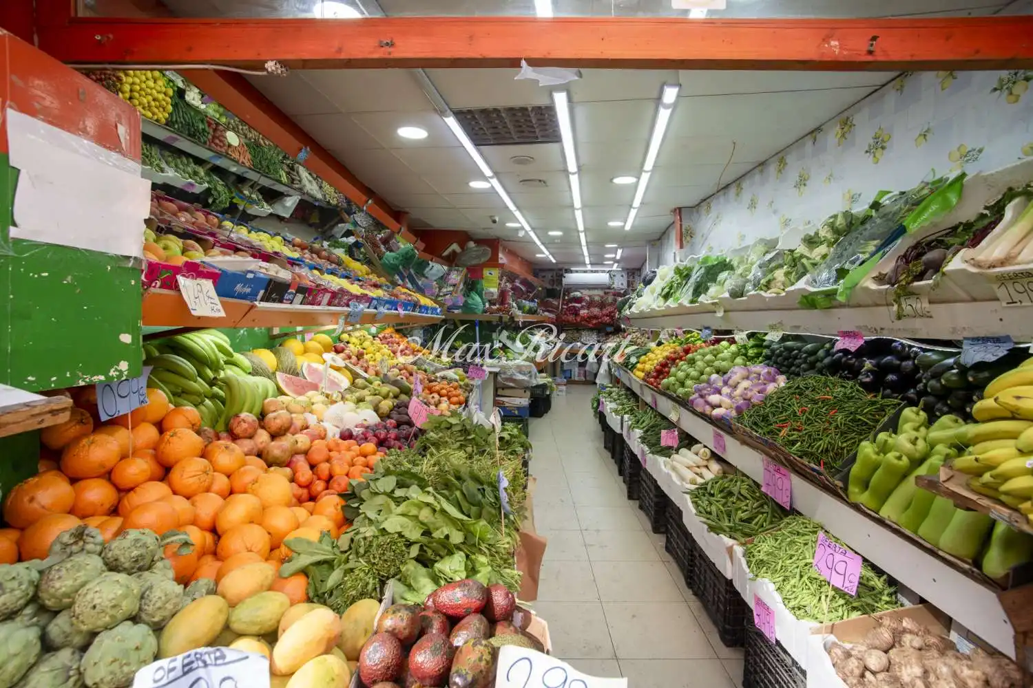 Local en venta en Barcelona con Calefacción y Amueblado