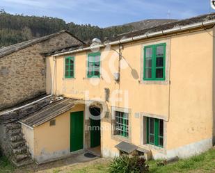 Vista exterior de Casa o xalet en venda en O Valadouro  