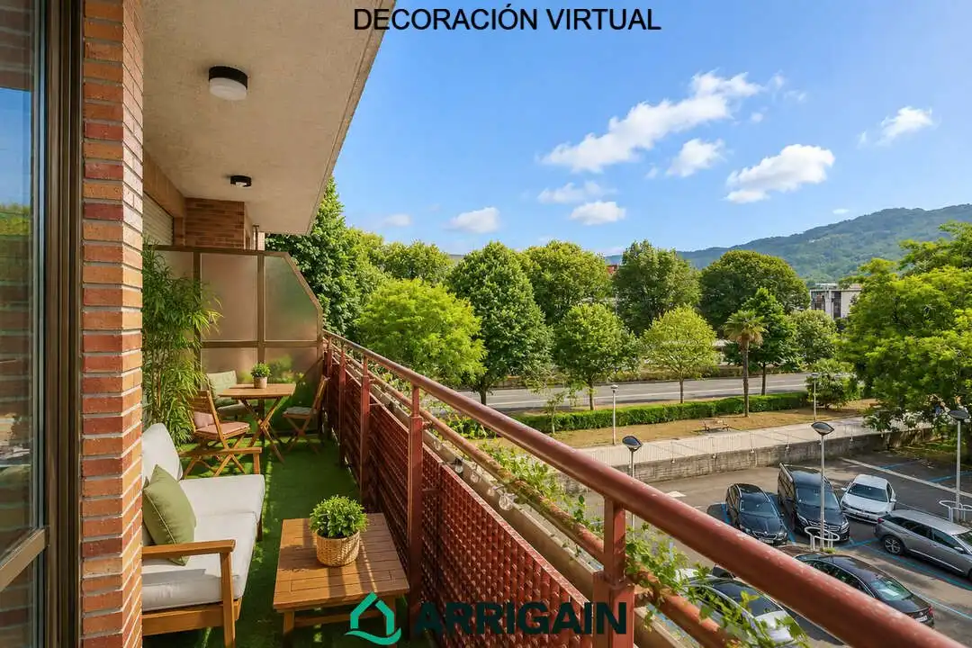 Terrassa de Pis en venda en Donostia - San Sebastián  amb Calefacció, Terrassa i Traster
