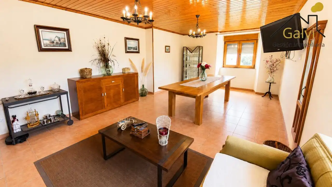 Sala d'estar de Finca rústica en venda en O Saviñao  amb Traster i Moblat