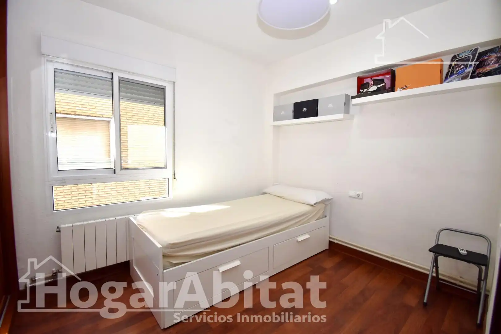 Bedroom of Flat for sale in Quart de Poblet  with Air Conditioner, Heating and Furnished