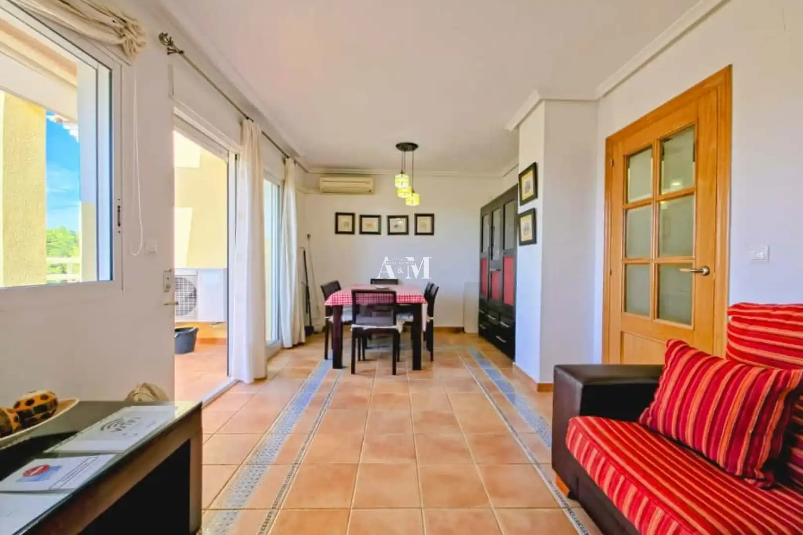 Esszimmer von Dachboden zur Miete in Orihuela mit Klimaanlage, Heizung und Terrasse
