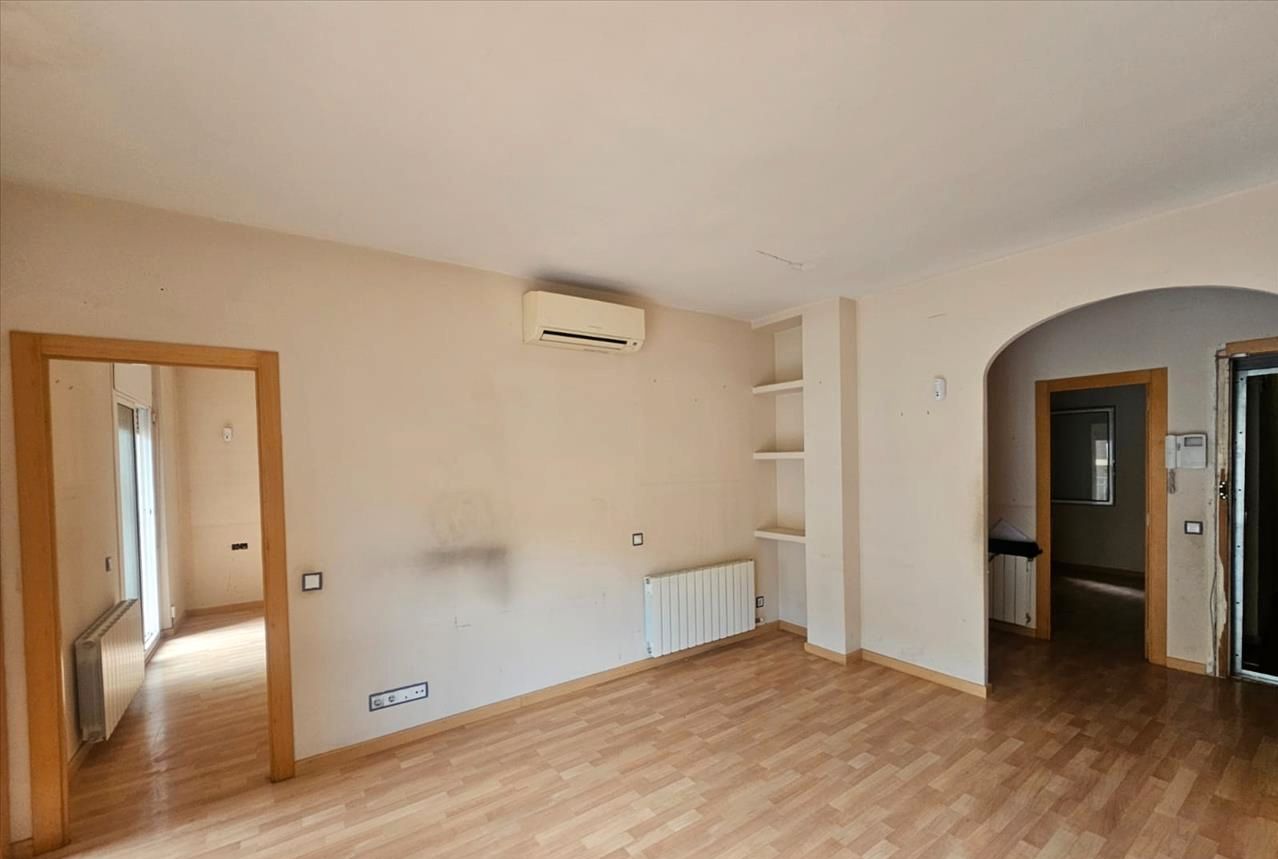 Bedroom of Flat for sale in  Barcelona Capital  with Heating, Parquet flooring and Balcony