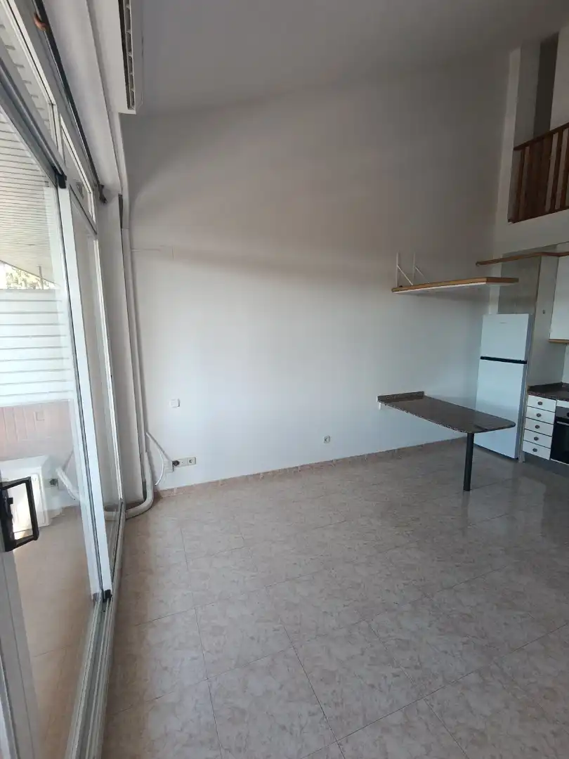 Duplexes for rent in Carrer de la Creu d'en Muntaner, 24, Centre