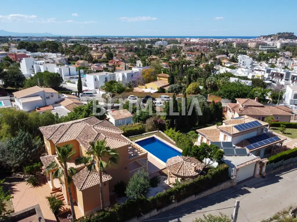 Exterior view of Houses for sale in Dénia  with Air Conditioner, Private garden and Terrace
