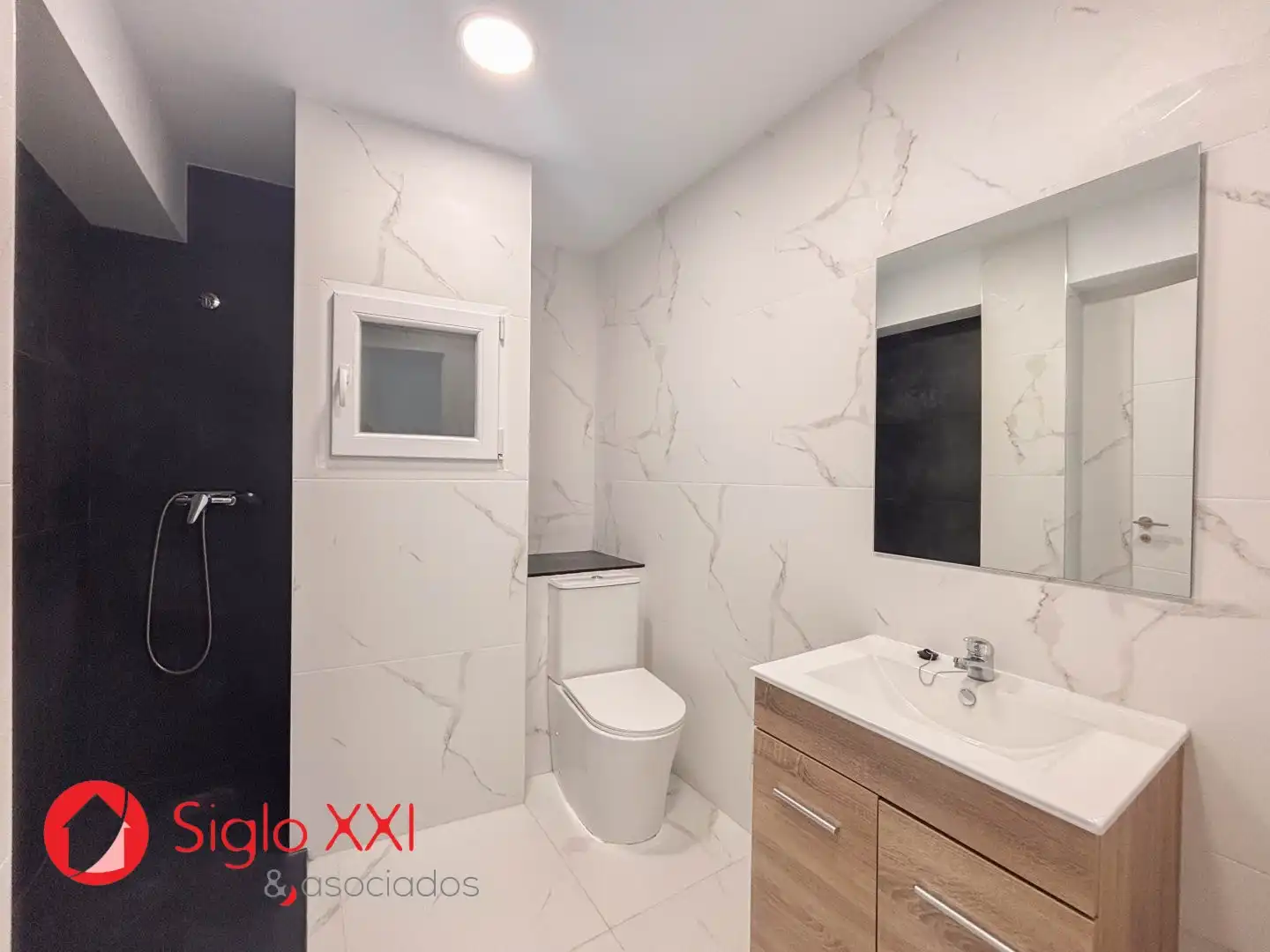Badezimmer von Wohnung zur Miete in Vila-real mit Klimaanlage und Balkon