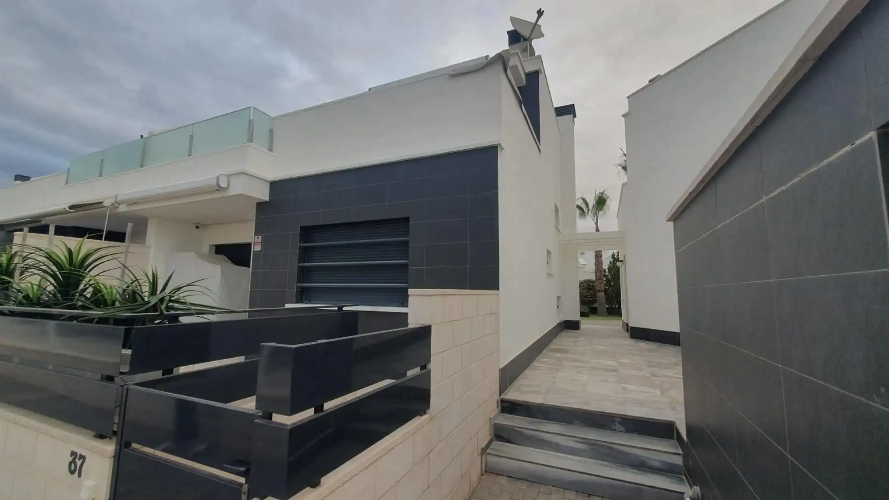Detached house with pool for sale in Cabo de la Nao, Res Tabora, imagen 4