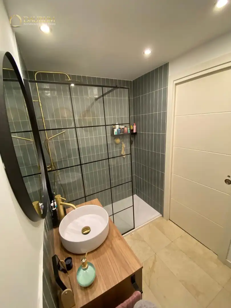 Badezimmer von Wohnung zum Verkauf in Madrid mit Klimaanlage, Heizung und Abstellraum