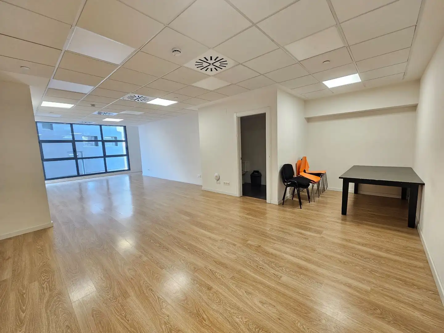 Flat for sale in Barcelona  with Air Conditioner, Heating and Terrace