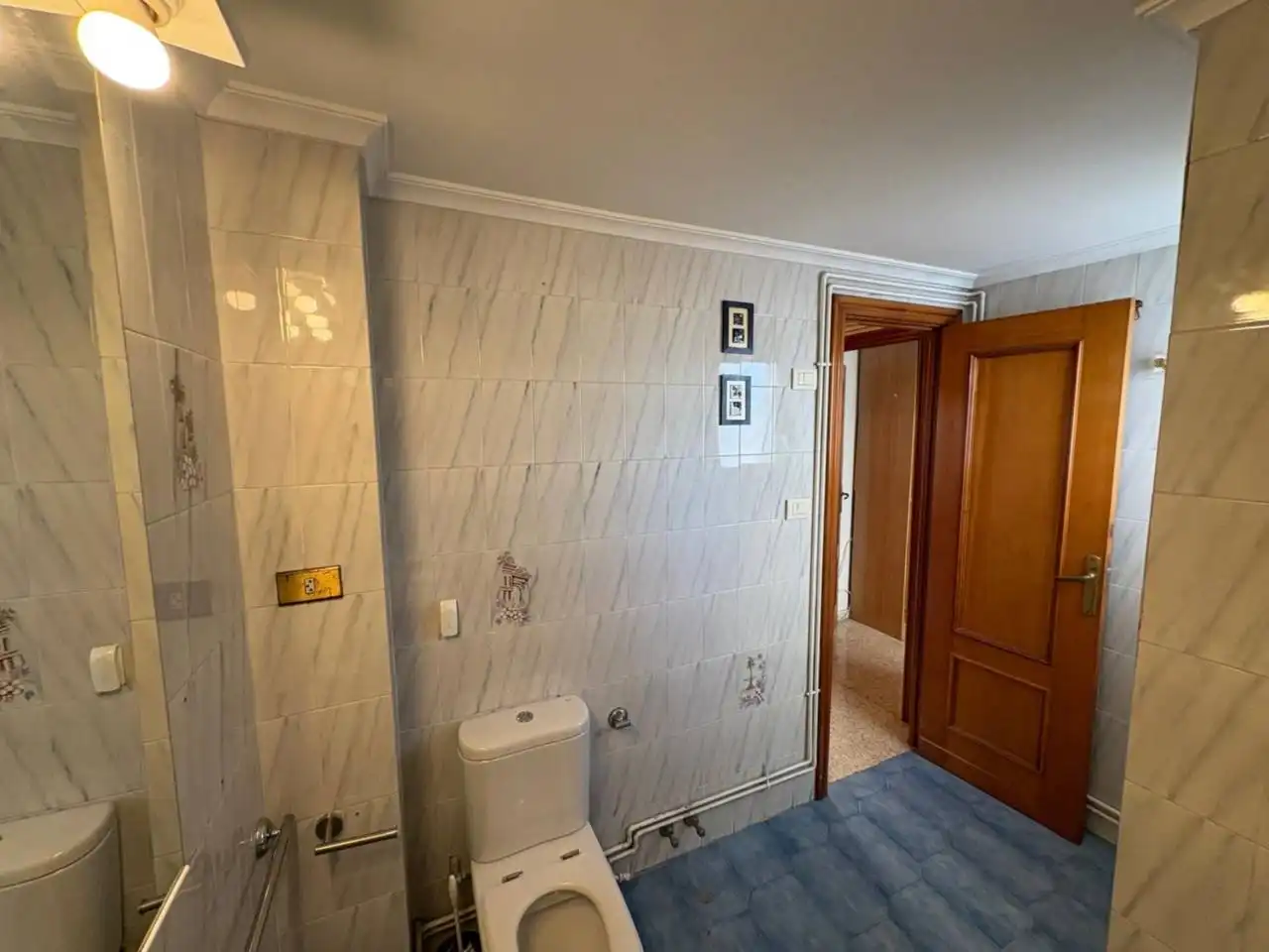 Baño de Piso en venta en Alicante / Alacant con Aire acondicionado, Calefacción y Amueblado