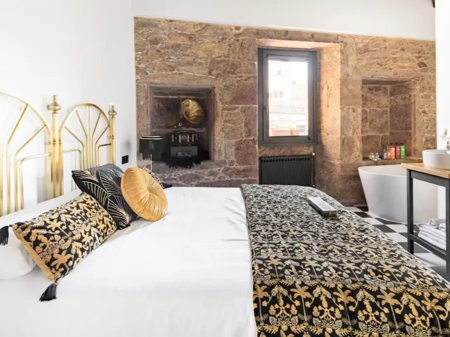 Bedroom of Detached homes for sale in Corcubión, A Coruña