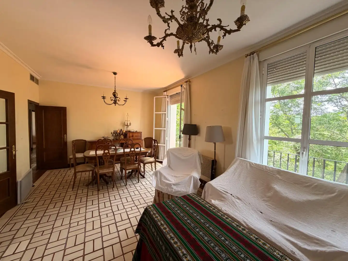 Comedor de Piso de alquiler en Sevilla con Aire acondicionado, Calefacción y Amueblado