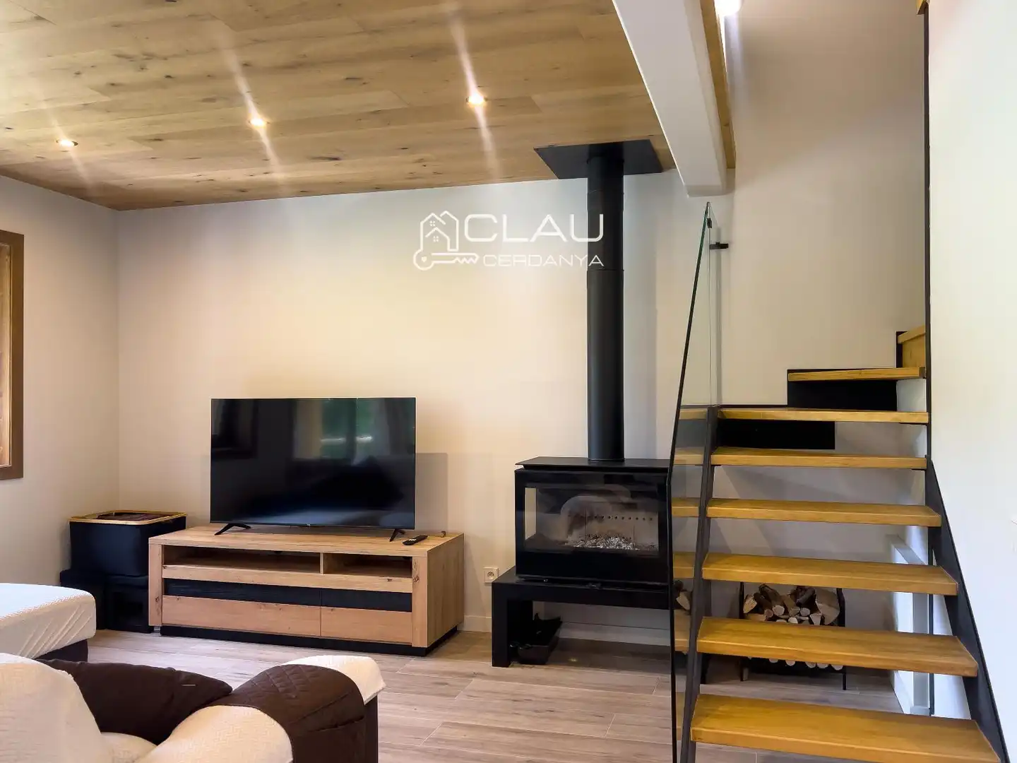 Sala de estar de Casa adosada de alquiler en Angoustrine  -  Villeneuve - des - Escaldes con Calefacción, Jardín privado y Parquet
